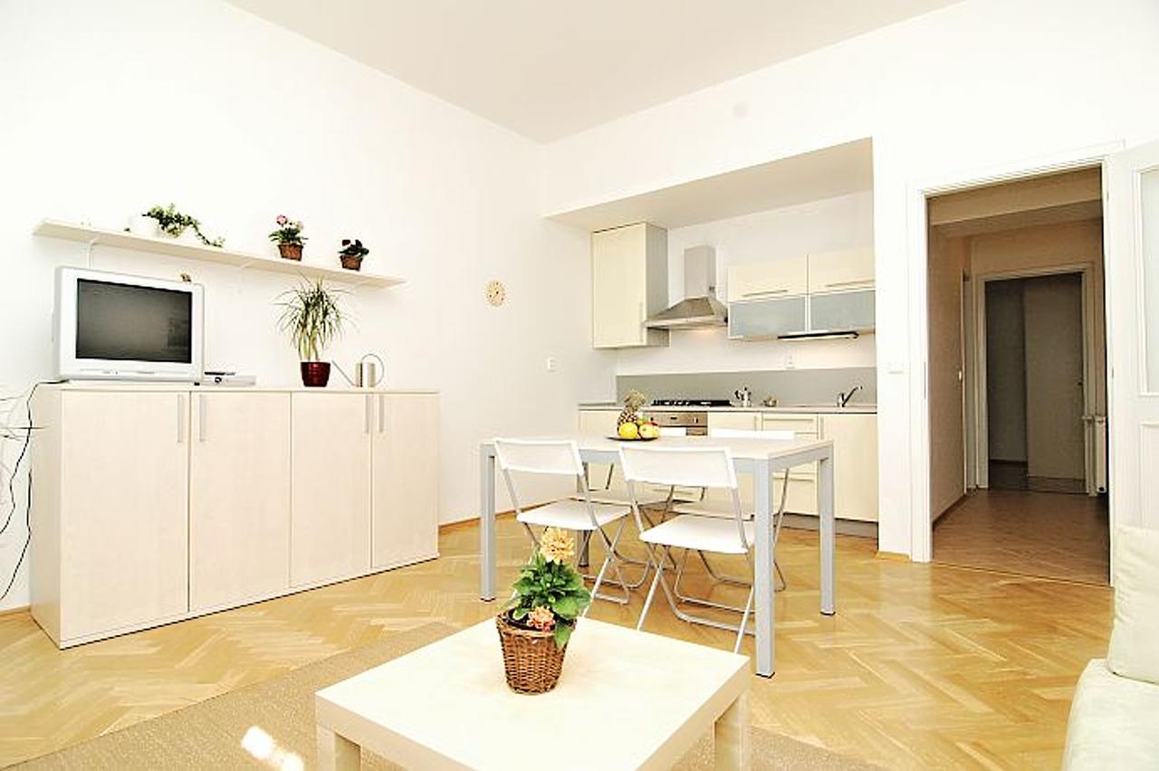 Residence Kostnické Square Praga Exterior foto